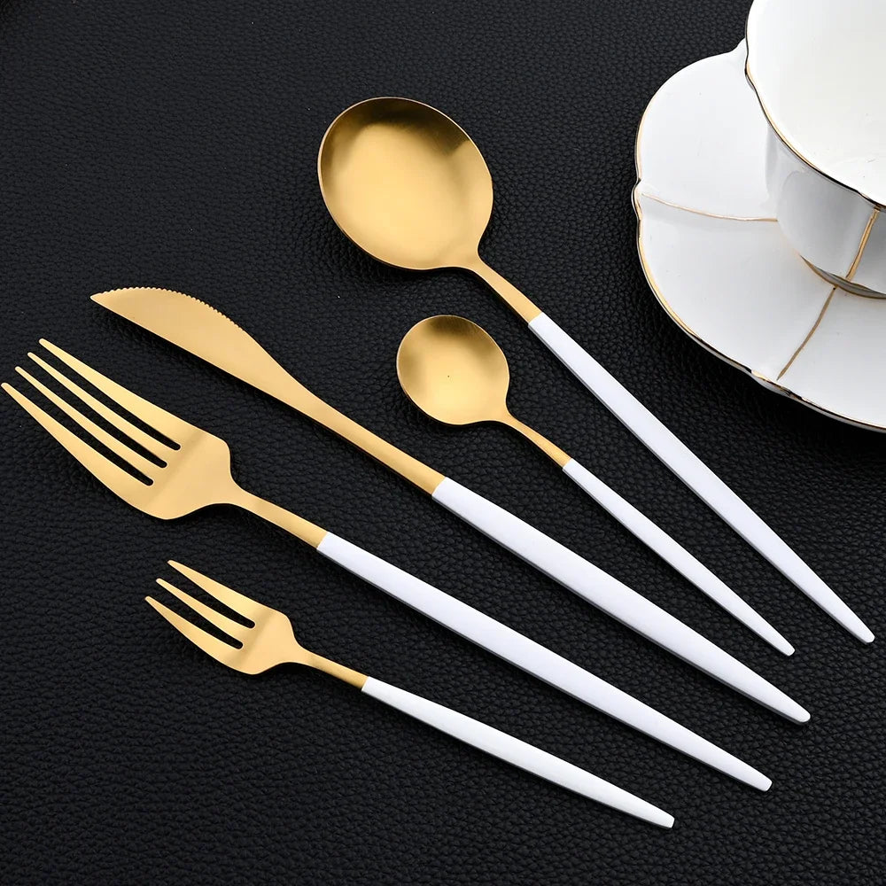 30pcs Stainless Steel Cutlery Set – Fork, Spoon & Knife Dinnerware Set