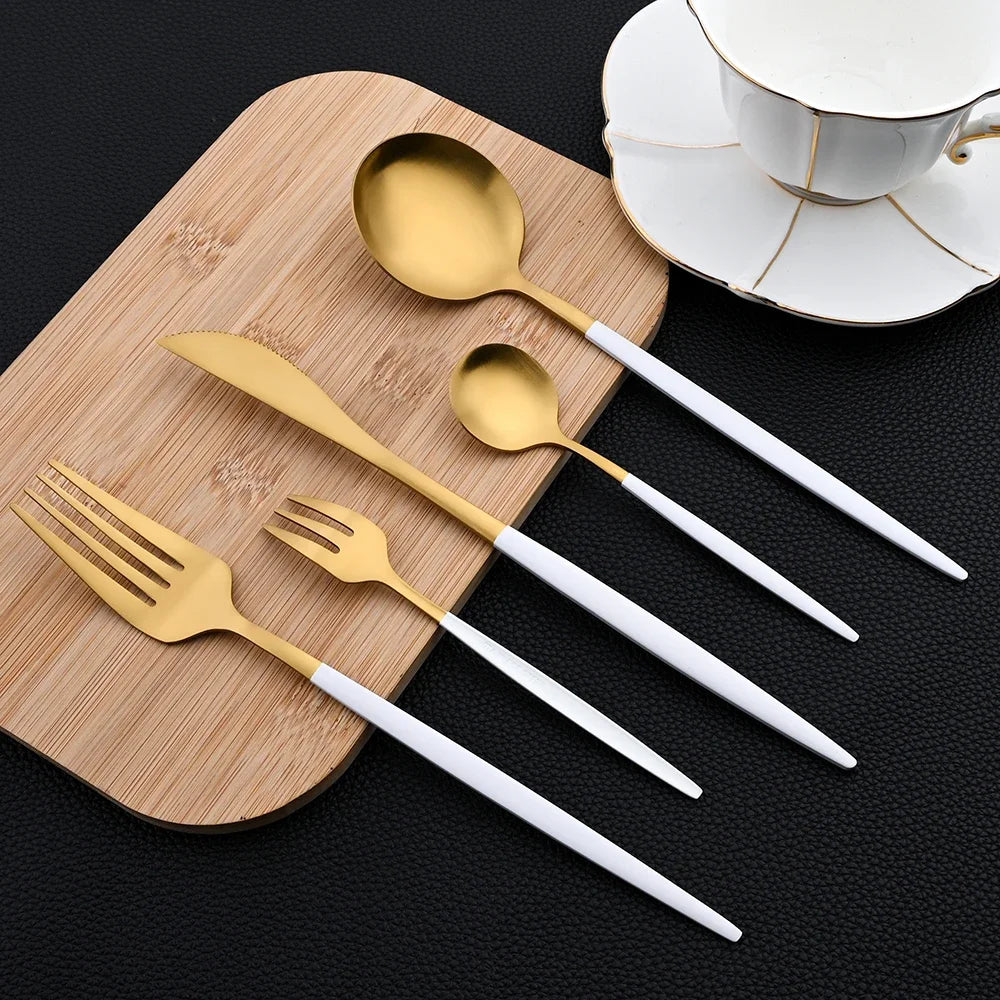 30pcs Stainless Steel Cutlery Set – Fork, Spoon & Knife Dinnerware Set
